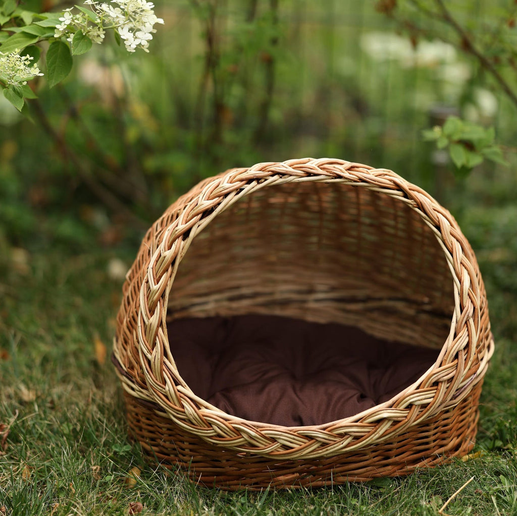 ChonkyNest Natural Wicker Cat Bed - Handcrafted Pet Basket with Soft Cushion