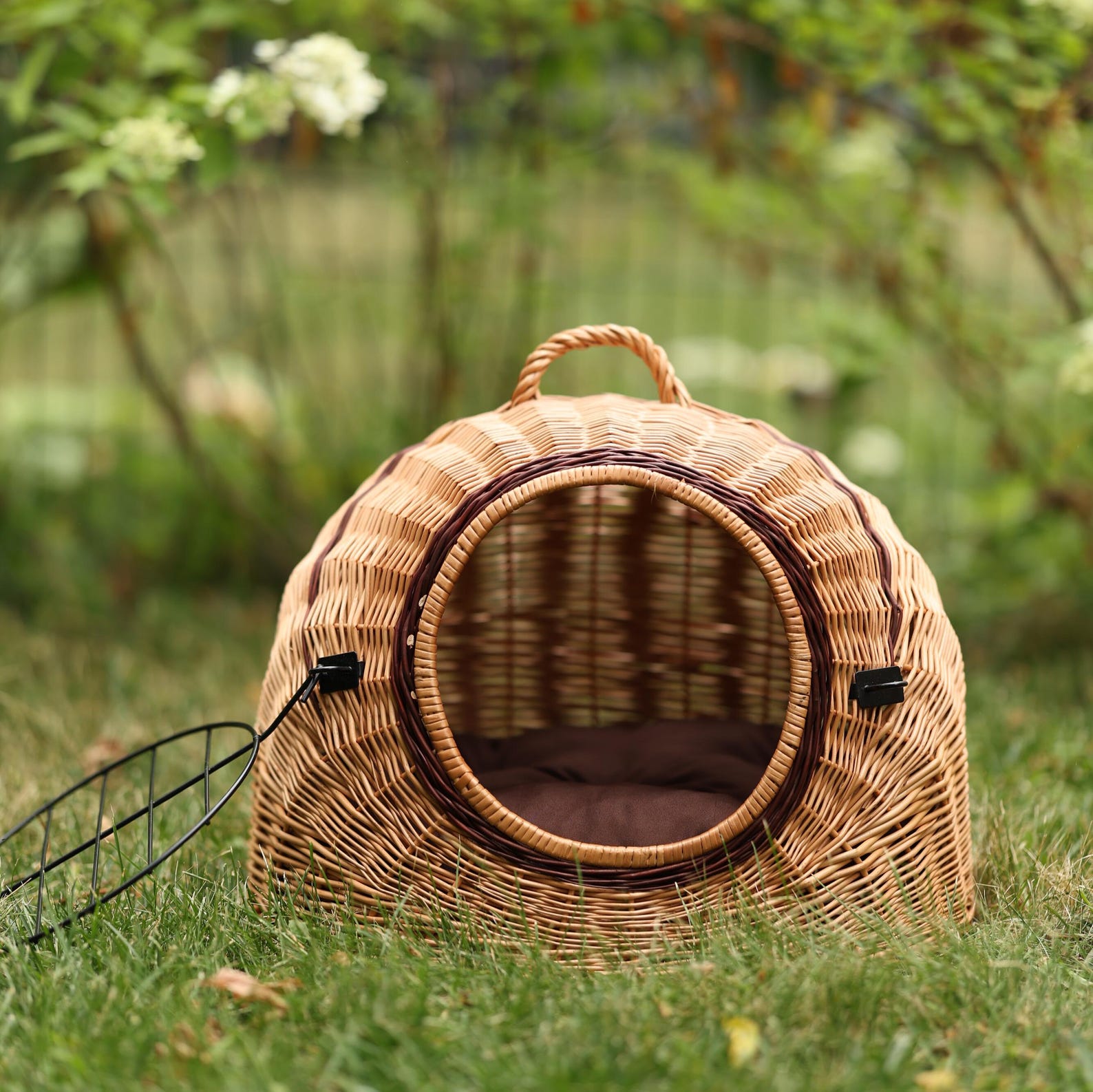 ChonkyNest 3-in-1 Handcrafted Wicker Pet Carrier Bag - Luxury Cat Cave & Travel Basket