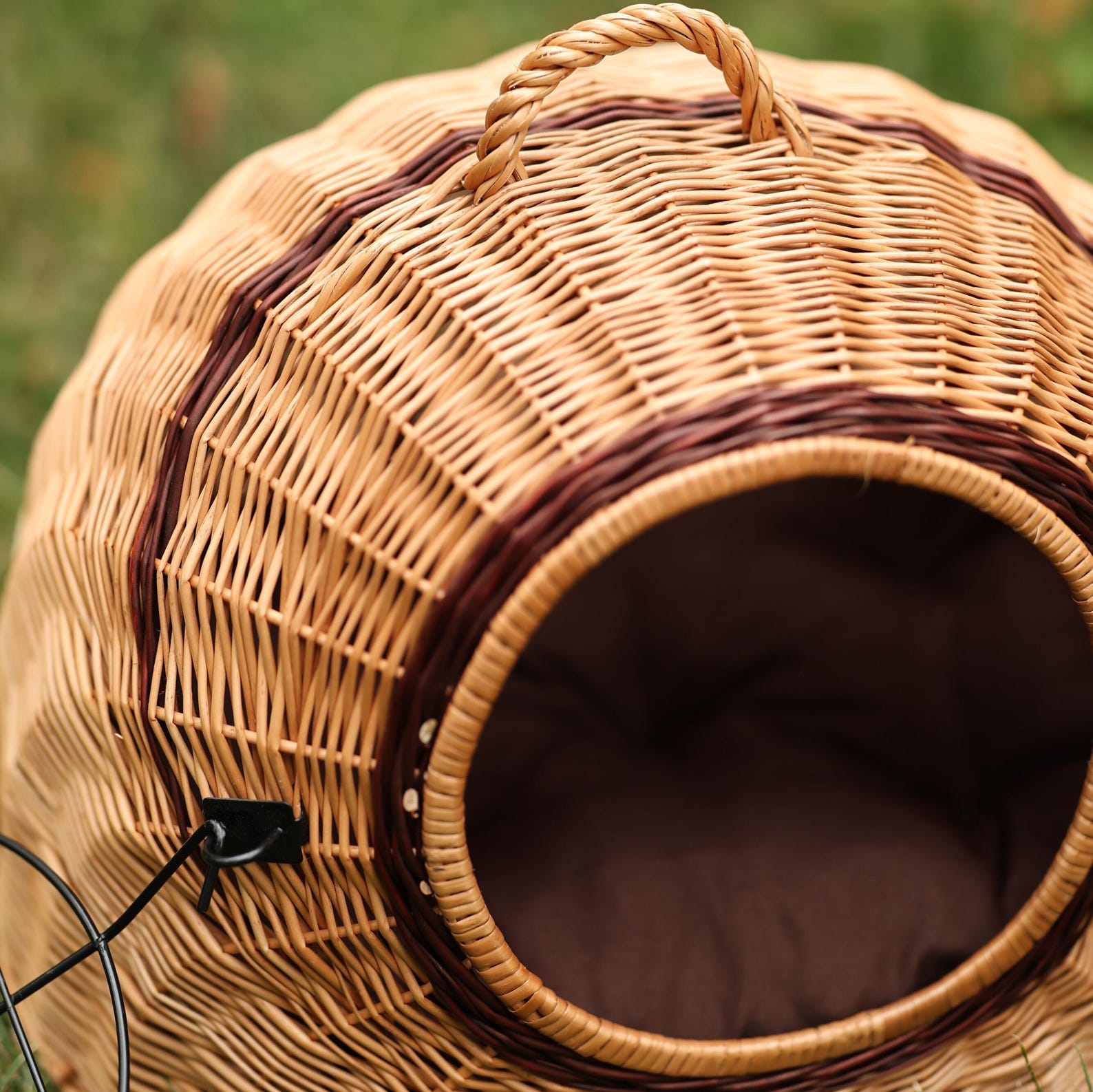 ChonkyNest 3-in-1 Handcrafted Wicker Pet Carrier Bag - Luxury Cat Cave & Travel Basket